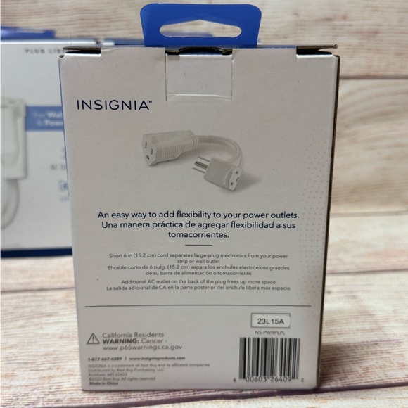 Insignia White Plug Liberator 2-Outlet Extension (6 in) - Pack of 5 - Picture 2 of 5